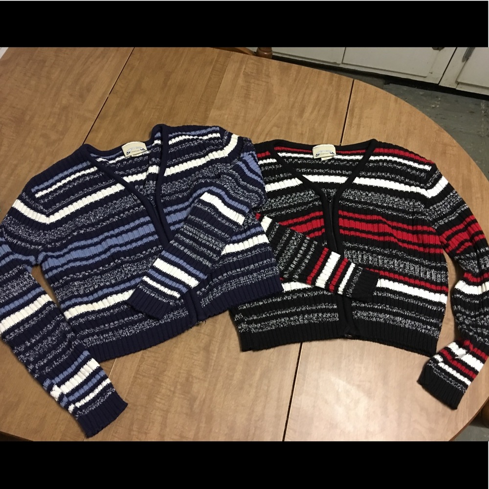 Bundle of 2 identical sweaters- size large juniors