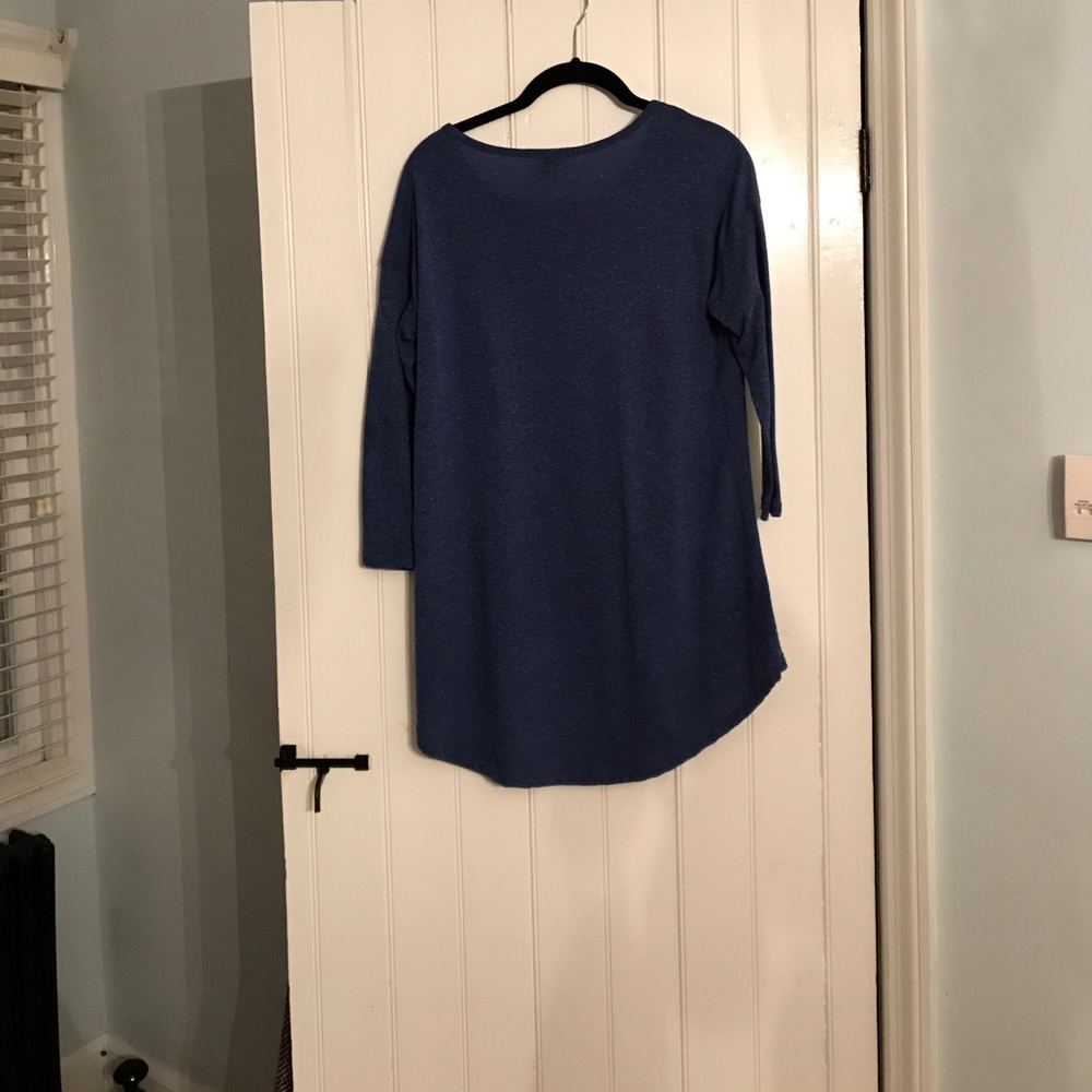 Top - Picture 2 of 2