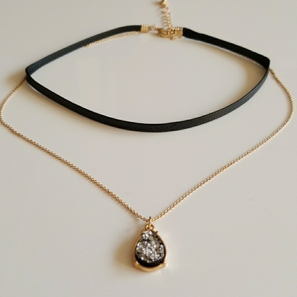 Teardrop druzy necklace with black choker - Picture 4 of 4