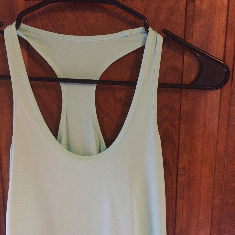 Lululemon halter tank size 4