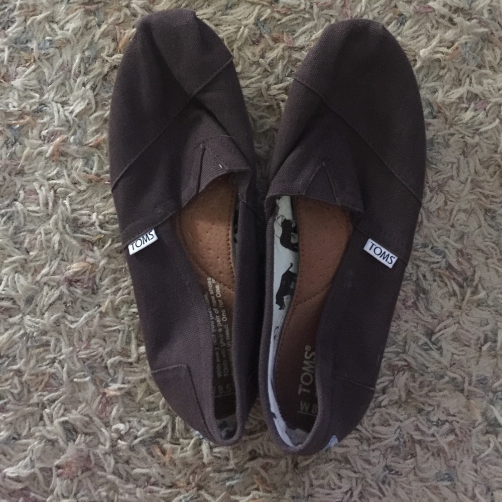 TOMS shoes