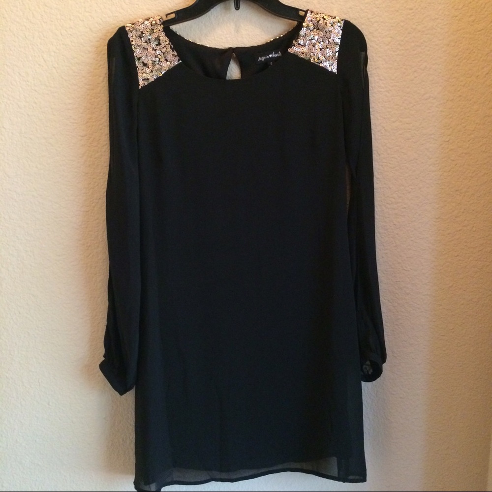 Black and Gold Sequin Long Sleeve Dress