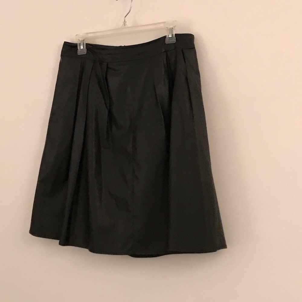 Worthington black faux leather a-line skirt size10