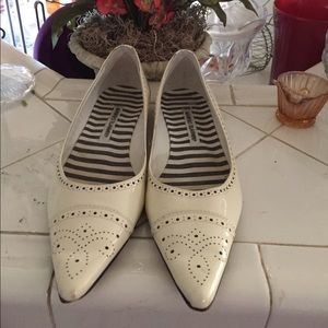 🦎Manolo Blahhnik flats🦎