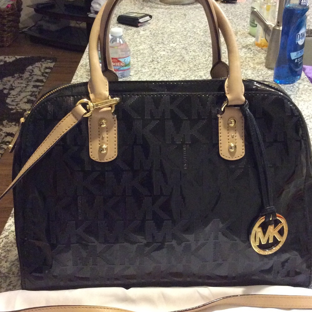Purse - Picture 2 of 3