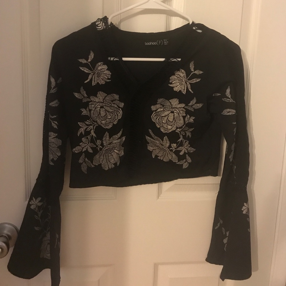floral embroidered crop long sleeve top