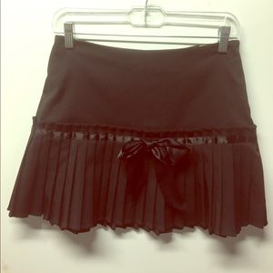 Betsy Johnson Pleated Skirt Black Size 2