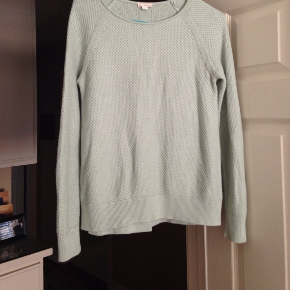 Gap light blue sweater in great condition.