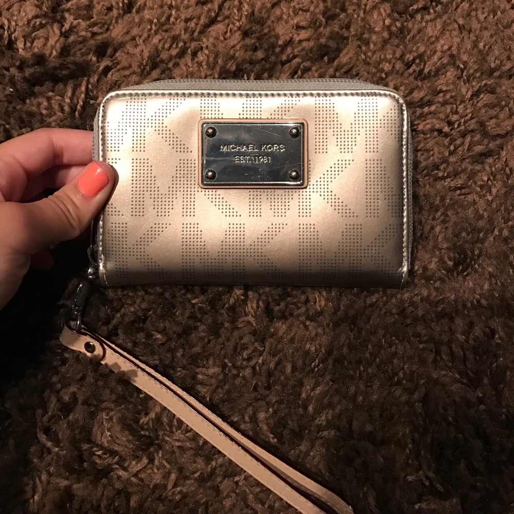 Michael Kors wristlet