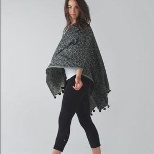 Lululemon Athletica Olive Sun to Moon Scarf