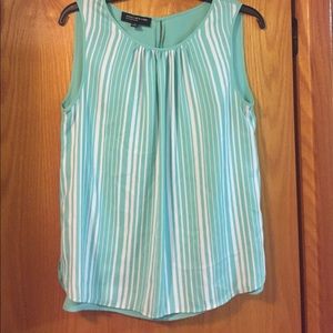 * SOLD* Jones New York top blouse size 8