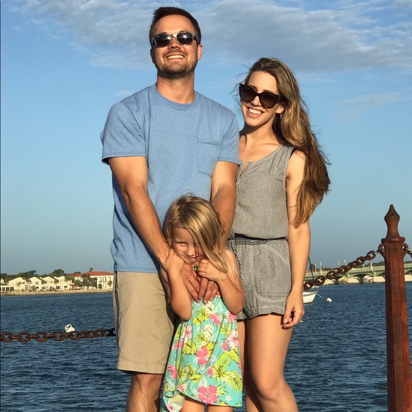 Meet your Posher, Gabrielle - Picture 3 of 4