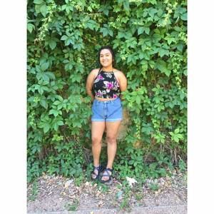 Meet your Posher, Adriana