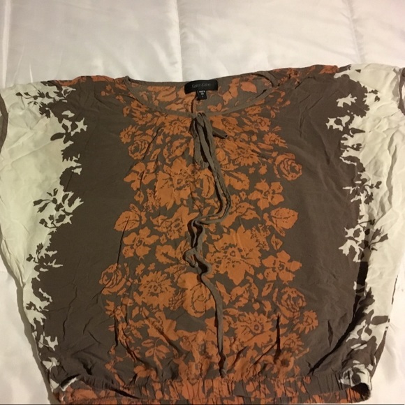 Karen Kane blouse sz large. Fits like medium - Picture 3 of 3