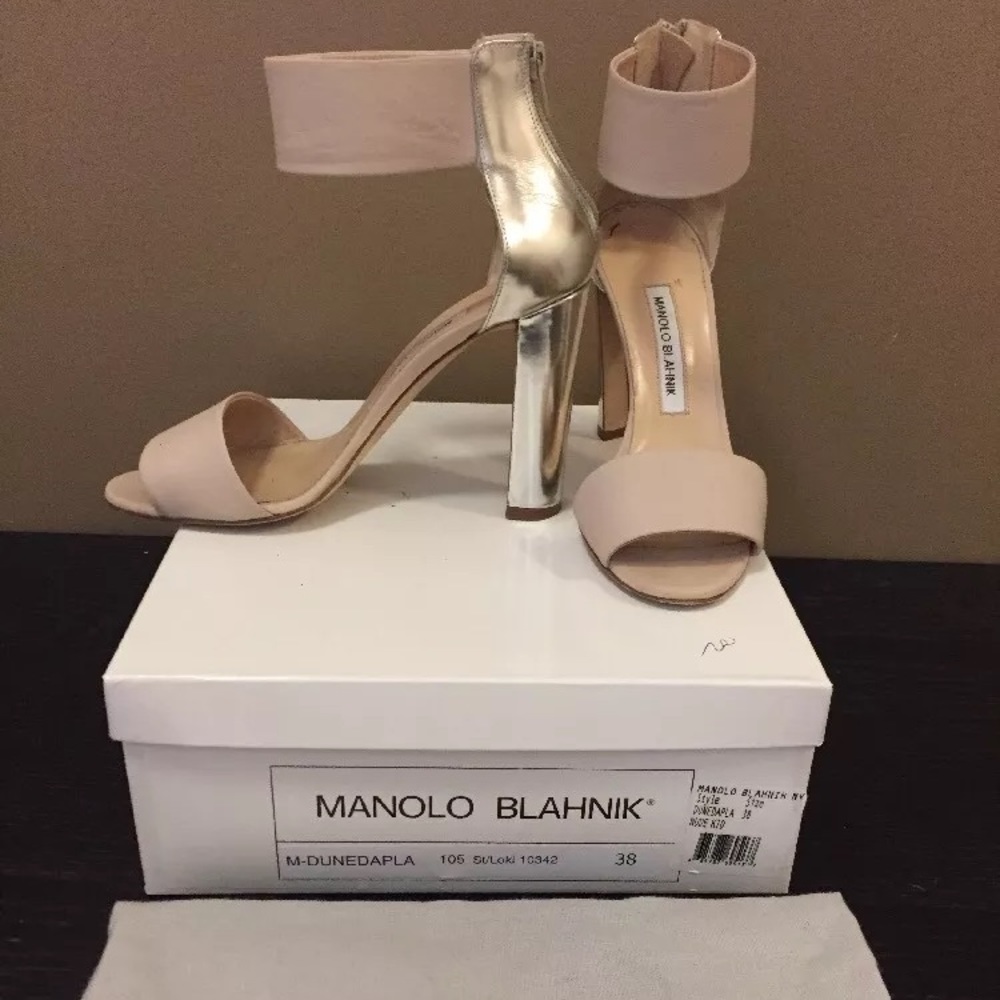 Authentic Manolo Blahnik Dunedapla Size 38