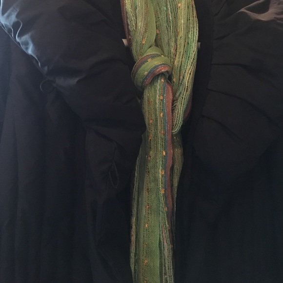 2Chic Green Multicolored Scarf - Picture 4 of 4