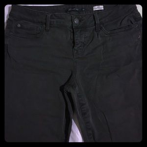 Level 99 Sz 29 Lily Skinny Straight green pants.