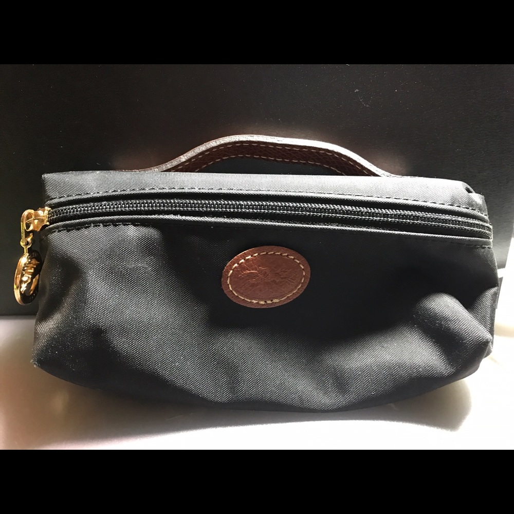 Mini Longchamp makeup bag