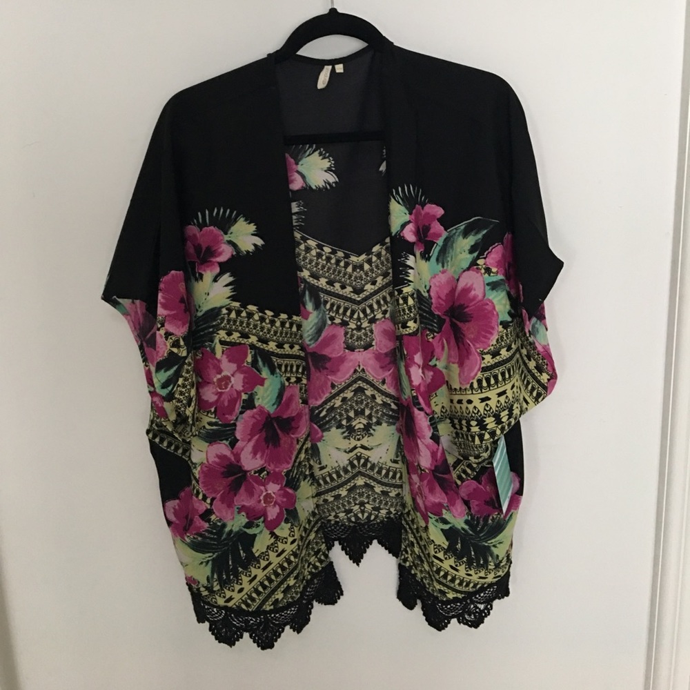 Floral Short sleeve kimono
