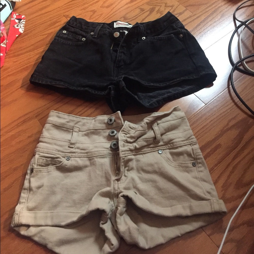 Two pairs of 5/6 high waisted shorts. Black & tan