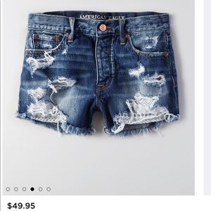 •High waisted jean shorts•