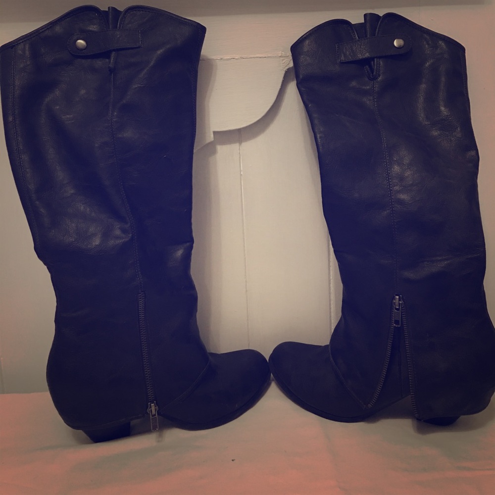 Fergalicious Knee High Faded Black Boots.