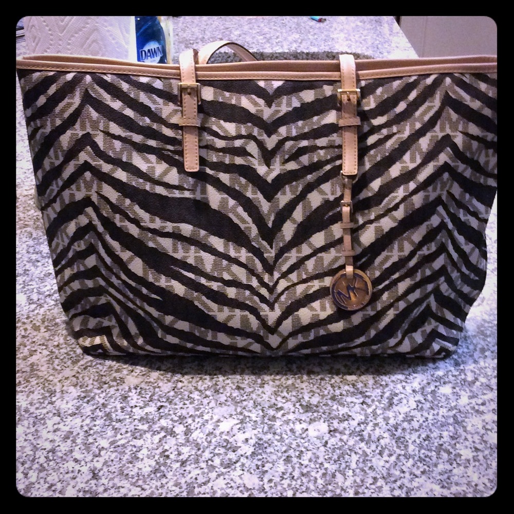 A purse