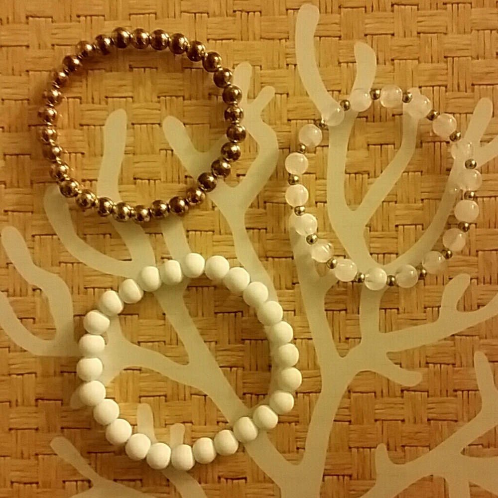 Beaded bracelet set of 3 NWOT
