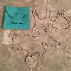 Tiffany & Co. heart necklace with jewelry holder