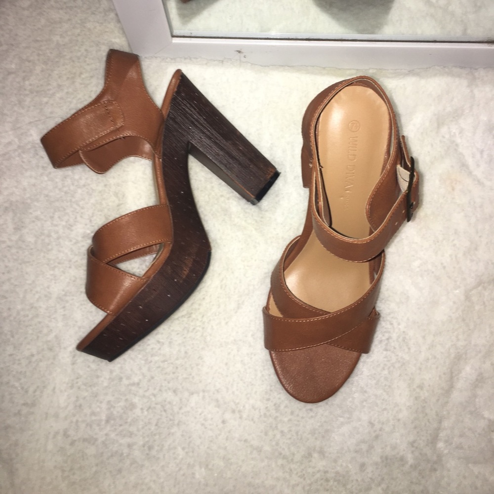 Tan Heels, women's size 7.5