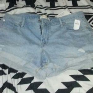 Gap shorts