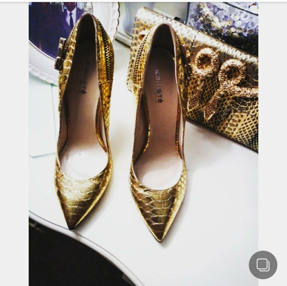 Women Gold pattern stiletto heels