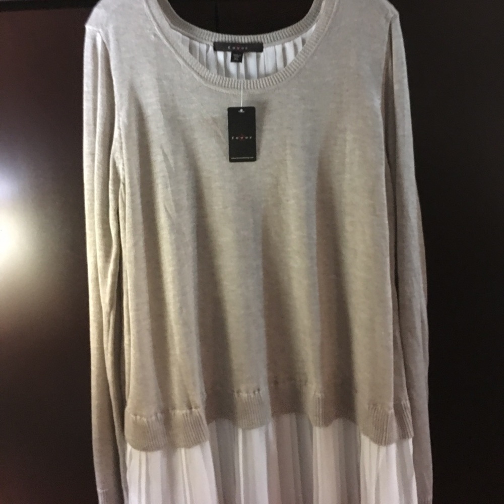 Very stylish cream and white blouse