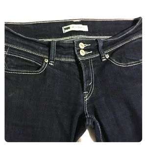 Levi's boot cut super low cute like new jeans.