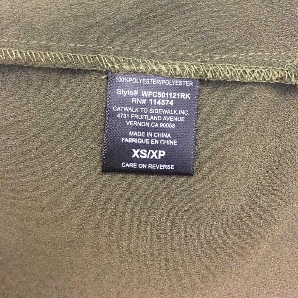 ♥️NEW RO+DE TOPS SIZE: XSMALL - Picture 6 of 7