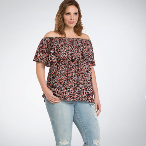 SOLD!! I NWT Torrid Floral Ruffle Top - Picture 4 of 4