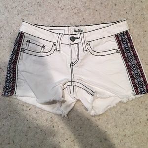Daytrip: White Shorts with tribal design on side