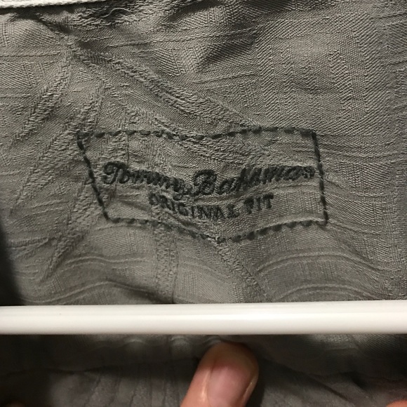 Tommy Bahama Button Down - Picture 2 of 2