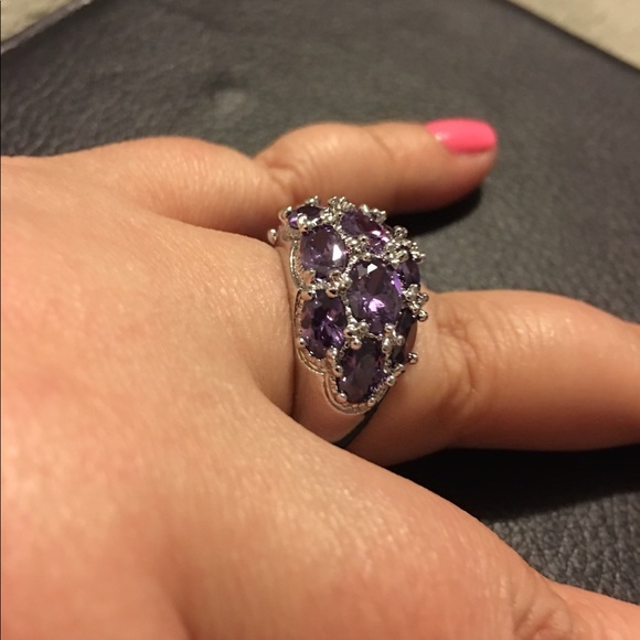 Purple Amethyst Sterling Silver Ring - Picture 2 of 5