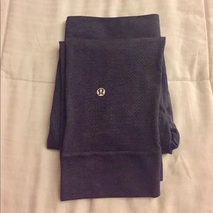 lululemon Seamlessly Street Crop Sz. 6