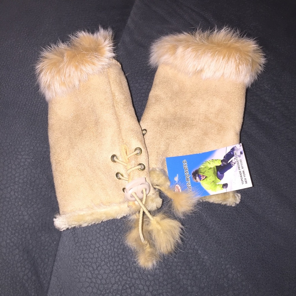 Fingerless Furry Gloves/Handwarmers