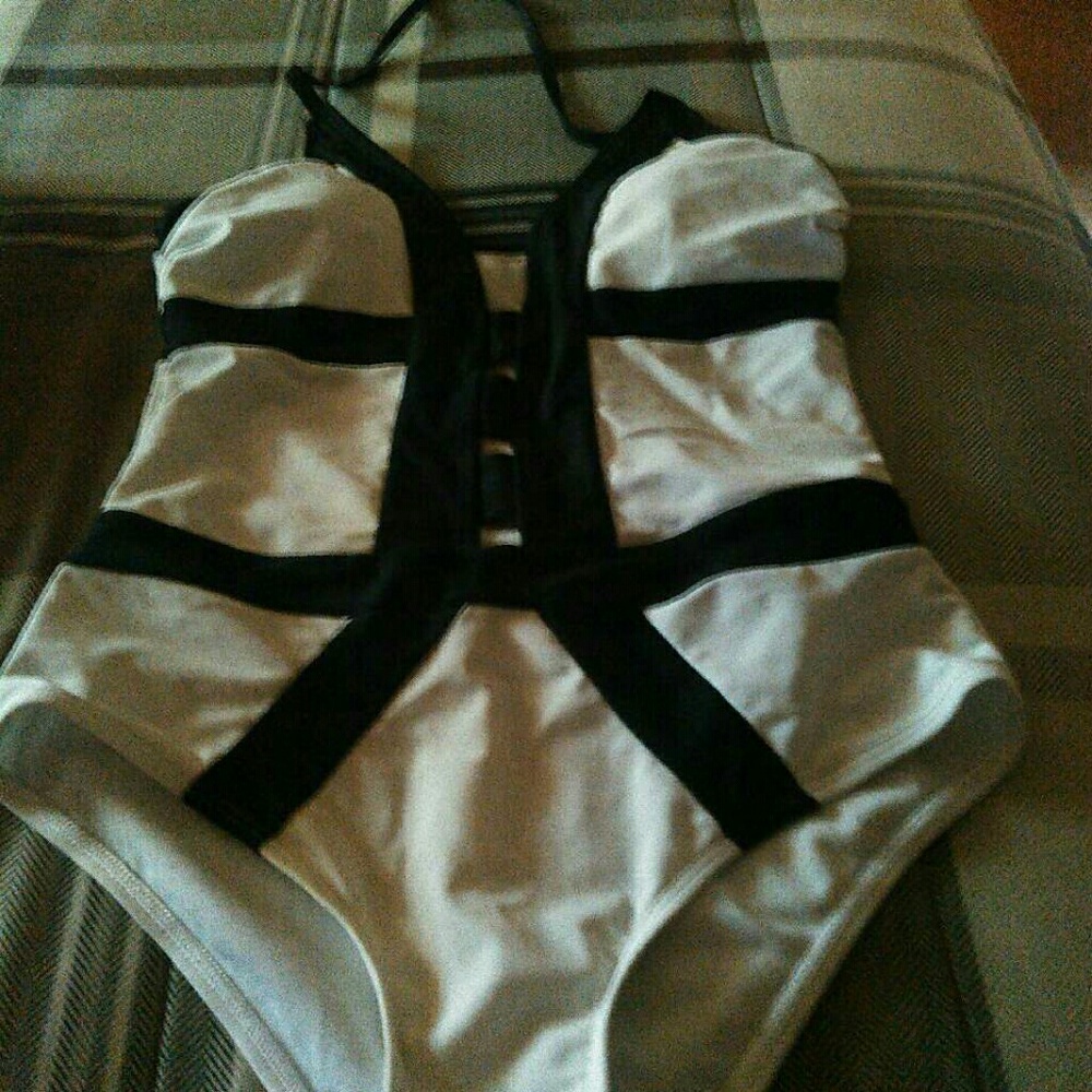 One piece bathing suit