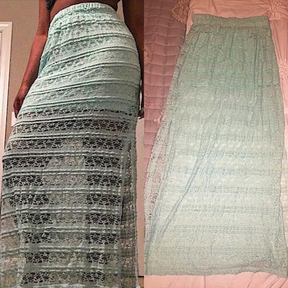 No Boundaries Juniors' Lace Maxi Skirt