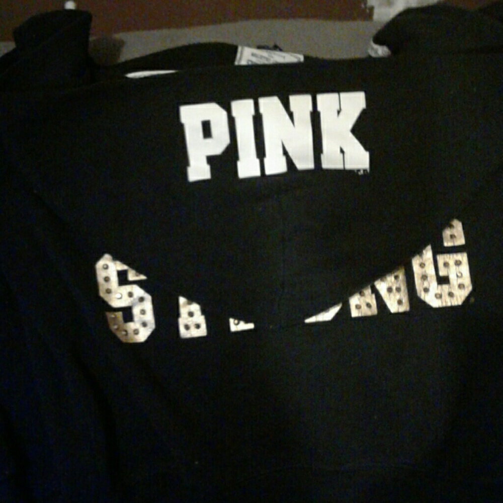 Pink Outfit - Picture 2 of 3