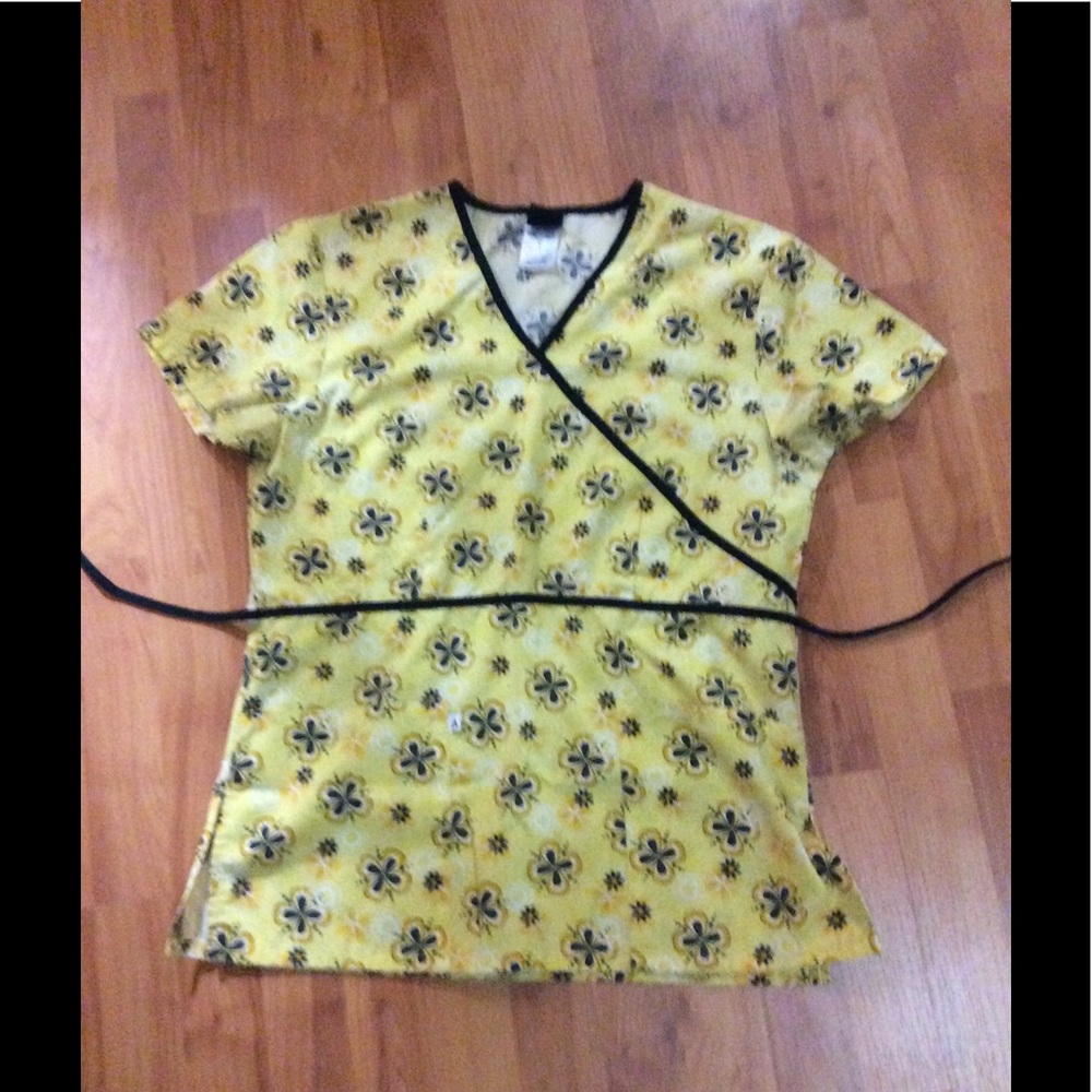 Scrub top