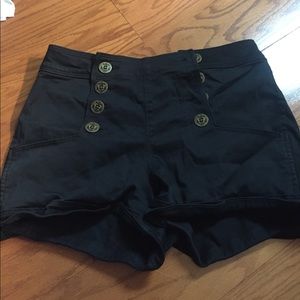 Final drop! LN Express 4 black high waisted shorts