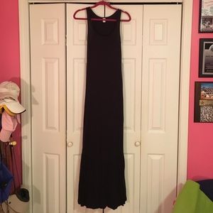 Black cotton tank maxi