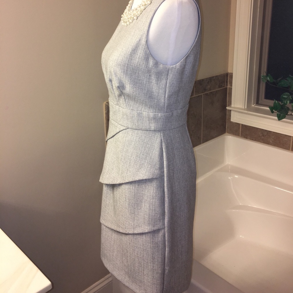 NWOT Connected Petite lt grey dress w pearl neck - Picture 7 of 8
