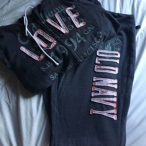 Selling and Old Navy joggers