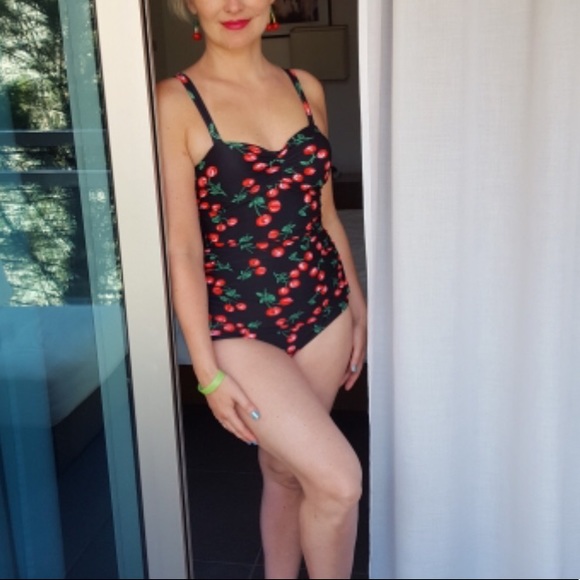 Cherry Pinup Vintage Retro One Piece Swimsuit - Picture 8 of 8